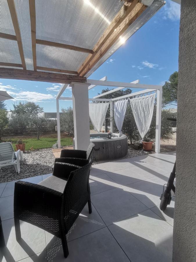 Villa Molo Novigrad  ภายนอก รูปภาพ